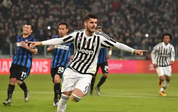La squadra di Allegri travolge i nerazzurri e ipoteca la finale di Coppa Italia.