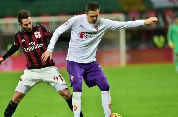Ilicic 5. Annullato dalla difesa rossonera, non riesce mai a illuminare l'attacco viola.