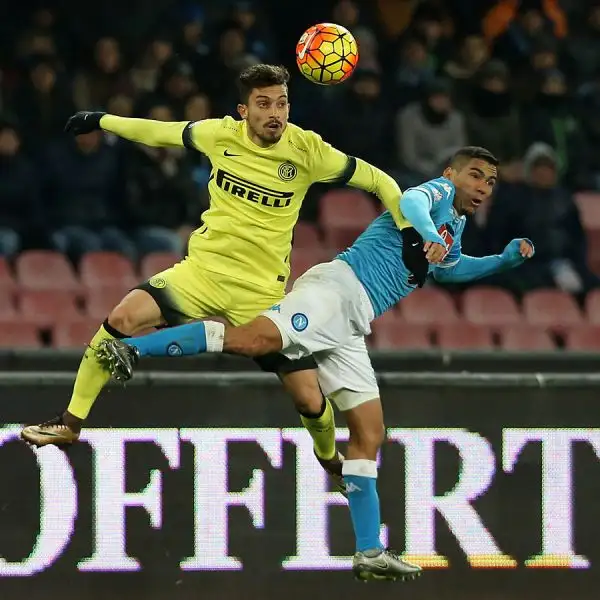 Una magia di Jovetic e un bel gol in contropiede di Ljaic nel finale permettono all’Inter di qualificarsi per le semifinali di Coppa Italia. Nel quarto di finale al San Paolo cade il Napoli.