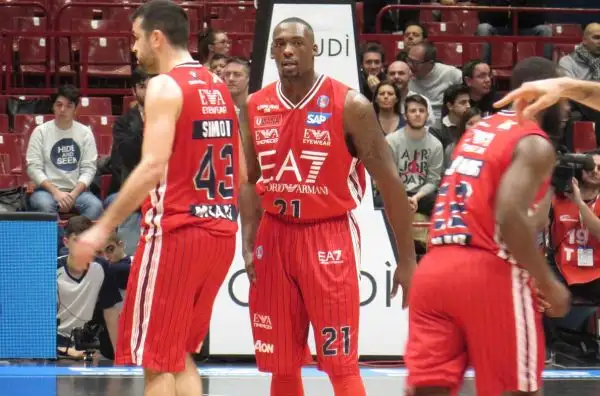 L'Olimpia torna a vincere la Coppa Italia dopo vent'anni.