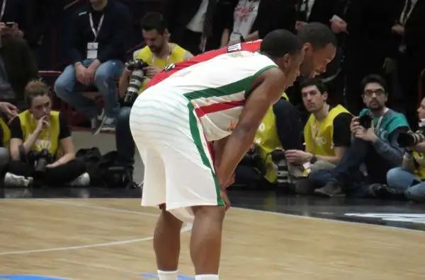 L'Olimpia torna a vincere la Coppa Italia dopo vent'anni.