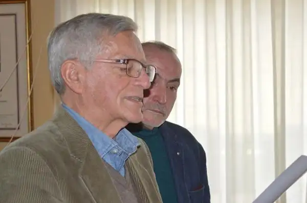 Un gruppo di amici ha celebrato i 70 anni del fenomenale giornalista, che ha ricevuto una lettera del presidente del Coni, Malagò. "Sei un esempio per i più giovani e un mito per chi ti ha conosciuto"