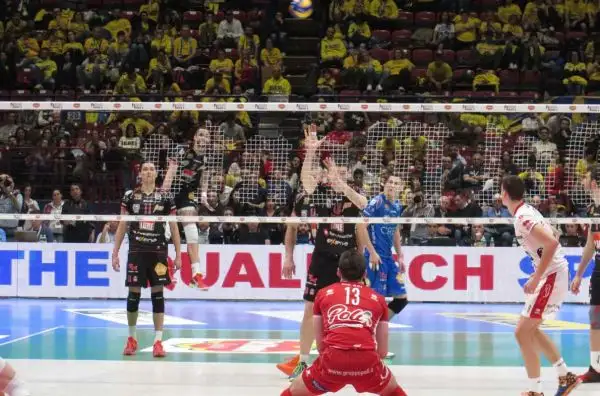 Lube piegata al tie-break da Giannelli e compagni nella seconda semifinale della Coppa Italia Superlega 2016.