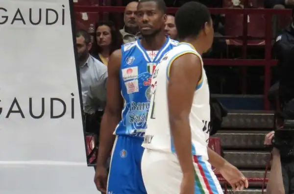 Incredibile vittoria in rimonta dopo un supplementare per la Vanoli, che elimina nel secondo quarto di finale i detentori della Coppa Italia.