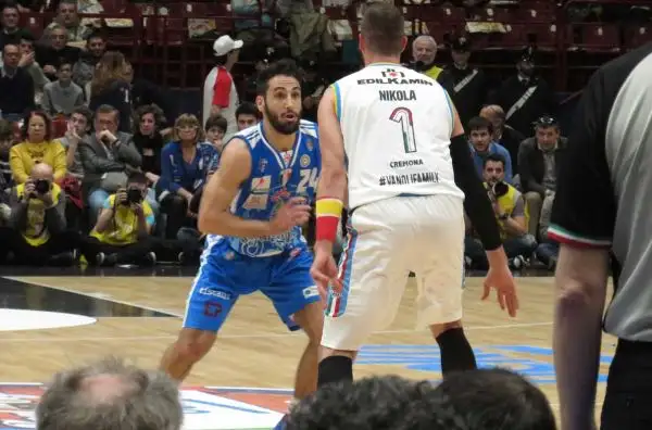 Incredibile vittoria in rimonta dopo un supplementare per la Vanoli, che elimina nel secondo quarto di finale i detentori della Coppa Italia.