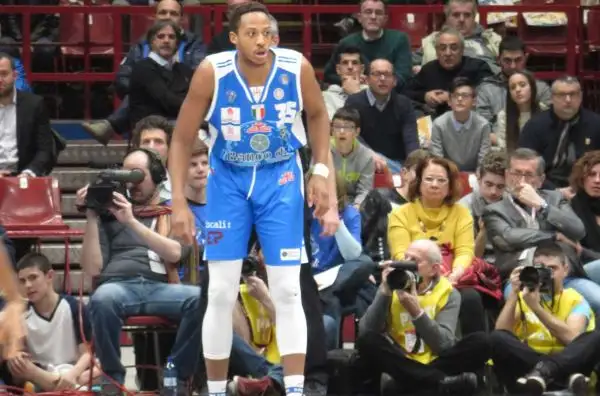 Incredibile vittoria in rimonta dopo un supplementare per la Vanoli, che elimina nel secondo quarto di finale i detentori della Coppa Italia.