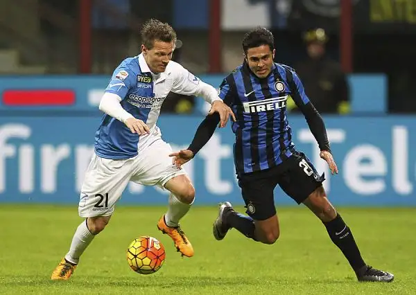 L'Inter torna alla vitoria e supera per 1-0 in casa il Chievo: torna al gol Icardi dopo quattro giornate (assist di Miranda), l'amarezza del derby è più lontana, anche se il finale è di sofferenza.