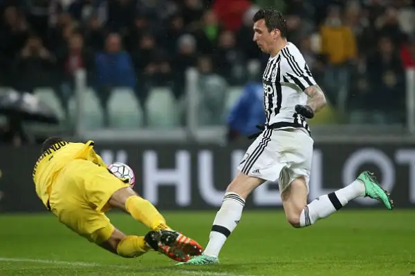 Mandzukic 6,5. Una spina nel fianco dell'Inter, attivissimo in avvio, cala alla distanza.