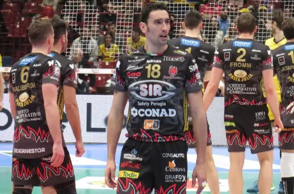 Atanasijevic e compagni sconfitti dalla squadra di Bruno e Ngapeth nella prima semifinale della Coppa Italia Superlega 2016.