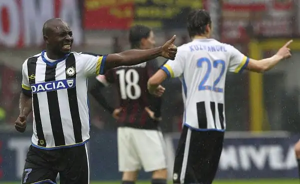 Brusca frenata casalinga del Milan contro l'Udinese: Armero sorprende in avvio i rossoneri, che solo ad inizio ripresa trovano la rete del pareggio con Niang.