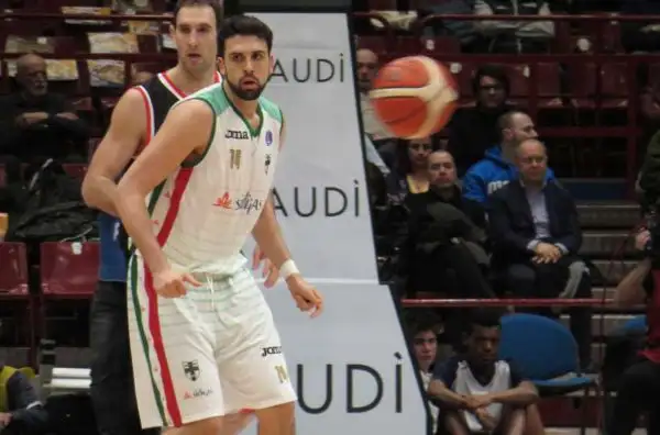 La squadra di Sacripanti elimina la testa di serie numero 1 della Final Eight.