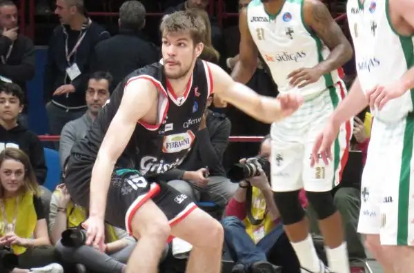 La squadra di Sacripanti elimina la testa di serie numero 1 della Final Eight.