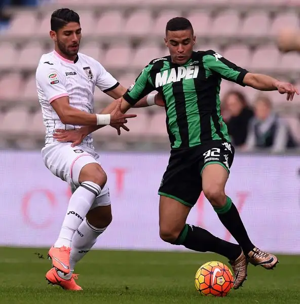 Pareggio spettacolare tra Sassuolo e Palermo. I rosanero aprono le danze con Vazquez ma vengono rimontati da Defrel e Missiroli. Il 2-2 definitivo è di Djurdjevic.