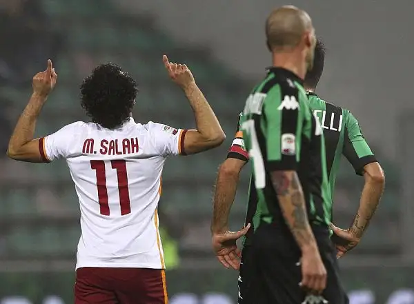 Vittoria in casa del Sassuolo per la squadra di Spalletti, con l’attaccante Berardi che sbaglia un rigore nel finale. Decisivi Salah ed El Shaarawy. Ottimo esordio per Perotti.