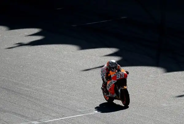 Rossi e compagni sono tornati in pista a Sepang.