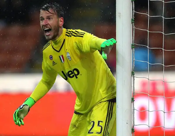 La Juventus è in finale di Coppa Italia dopo una partita incredibile a San Siro. I bianconeri domano solo ai rigori (5-4) un'Inter orgogliosa, capace di rimontare le tre reti subite a Torino.