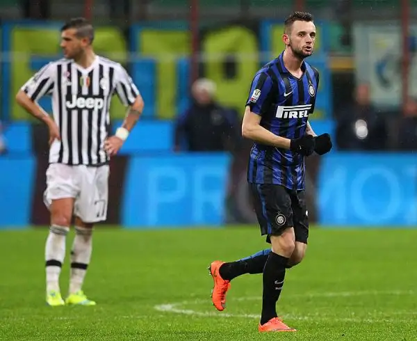 La Juventus è in finale di Coppa Italia dopo una partita incredibile a San Siro. I bianconeri domano solo ai rigori (5-4) un'Inter orgogliosa, capace di rimontare le tre reti subite a Torino.