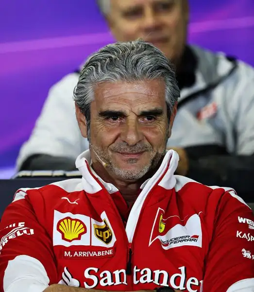 Hamilton fa il vuoto anche nella seconda sessione di prove Libere al GP d'Australia. Il pilota della Mercedes ha fatto registrare il miglior tempo (1'38"841). Alle sue spalle Hulkenberg e Raikkonen.