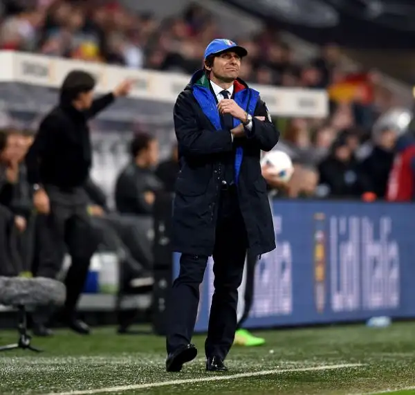 Conte 4. Sceglie di giocarsela a viso aperto con diversi esordienti o quasi contro i campioni del mondo: poteva prevedere come sarebbe finita.