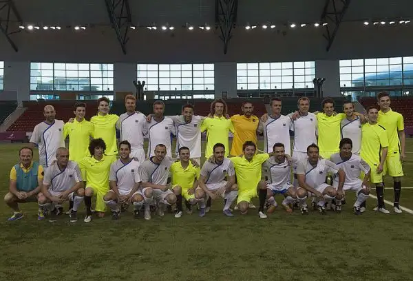 A Doha il "Dottore" ha incontrato Xavi Hernandez per una partita amichevole, finita 4-2 in favore della squadra del centrocampista spagnolo ex Barcellona.