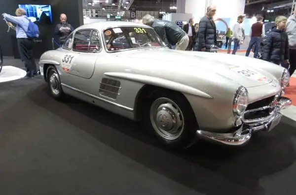 Grande spettacolo a Fiera Milano Rho per il salone delle auto d'epoca.