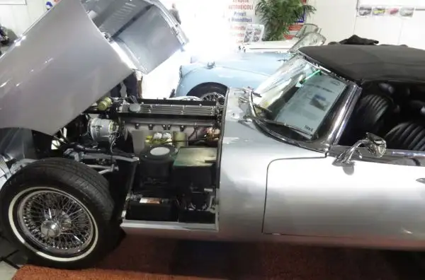 Grande spettacolo a Fiera Milano Rho per il salone delle auto d'epoca.