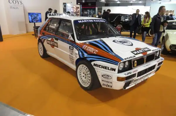 Grande spettacolo a Fiera Milano Rho per il salone delle auto d'epoca.
