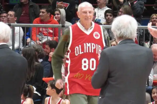 Le foto delle celebrazioni per gli 80 anni dell'Olimpia, con Meneghin, Fucka, Gallinari, Premier, Riva e tanti altri.