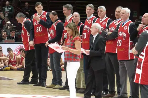 Le foto delle celebrazioni per gli 80 anni dell'Olimpia, con Meneghin, Fucka, Gallinari, Premier, Riva e tanti altri.