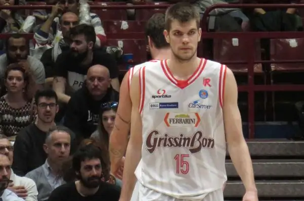 L'Olimpia si lascia alle spalle l'eliminazione in Eurocup consolidando il suo primato in campionato.