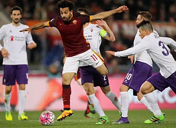 Festa giallorossa all'Olimpico e terzo posto ora occupato in solitaria dai capitolini (a -5 dalla vetta). In gol El Shaarawy, Salah (doppietta) e Perotti, inutile il rigore di Ilicic.