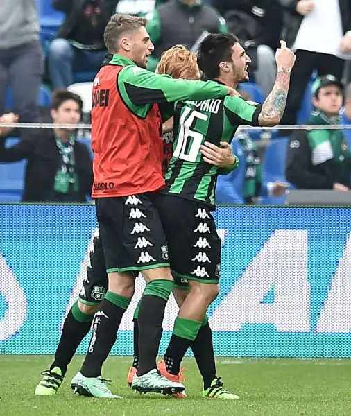 A Reggio Emilia finisce in parità il match tra il Sassuolo e l'Udinese del nuovo allenatore Gigi De Canio, all'iniziale vantaggio ospite di Zapata risponde Politano nel secondo tempo.