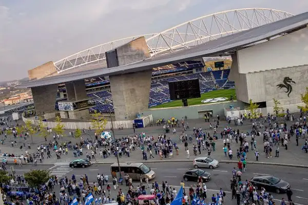 Do Dragao, Oporto