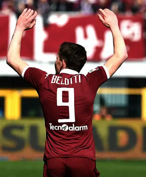 All'Olimpico un buon Toro va avanti con Belotti, ma spreca motlo e sbaglia un calcio di rigorecon Immobile e viene raggiunto dal penalty di Biglia nella ripresa.