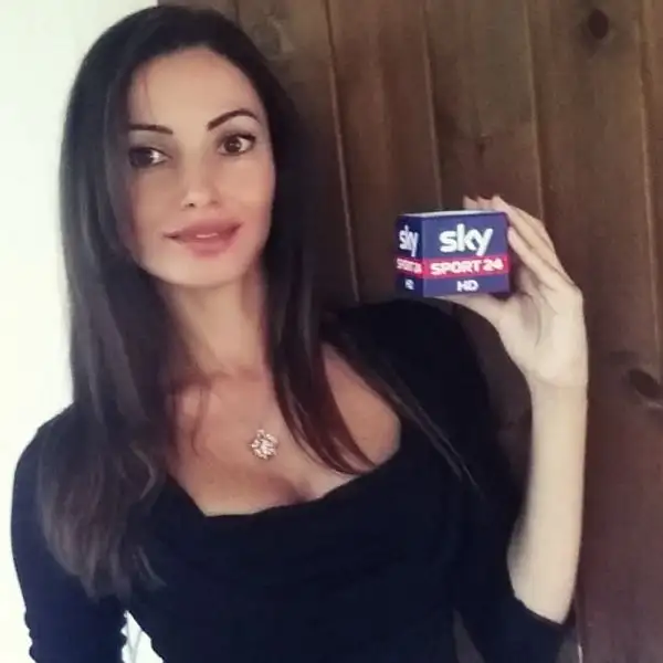 Valentina Caruso è diventata componente dello staff della delegazione FIGC di Cagliari, è consulente Calcio Femminile del delegato ed è madrina del progetto Festa Femminile.