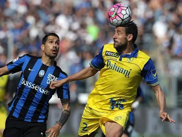 Con un gol del suo ritrovato attaccante Marco Borriello l'Atalanta piega il Chievo all'Azzurri d'Italia conquistando tre punti che la mettono al sicuro nella lotta alla salvezza.