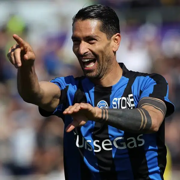 Con un gol del suo ritrovato attaccante Marco Borriello l'Atalanta piega il Chievo all'Azzurri d'Italia conquistando tre punti che la mettono al sicuro nella lotta alla salvezza.