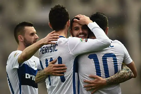 L’Inter al ‘Matusa’ soffre fino a metà ripresa ma piega il Frosinone proprio nel suo momento migliore con un colpo di testa di Icardi. 