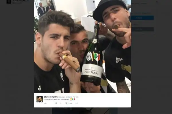 Tutte le immagini dei bianconeri a Vinovo dopo il trionfo.