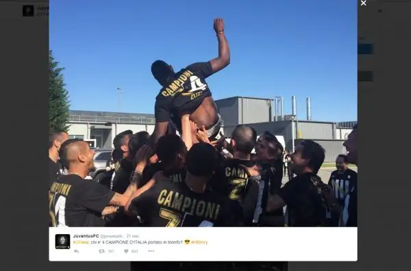 Tutte le immagini dei bianconeri a Vinovo dopo il trionfo.