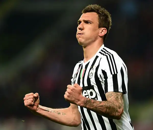 Colpaccio esterno della Juventus che piega in rimonta il Milan, in vantaggio con Alex,  con i gol di Mandzukic e Pogba e fa un grande passo avanti verso il titolo.