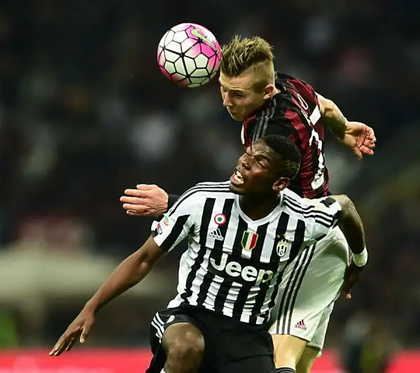 Colpaccio esterno della Juventus che piega in rimonta il Milan, in vantaggio con Alex,  con i gol di Mandzukic e Pogba e fa un grande passo avanti verso il titolo.