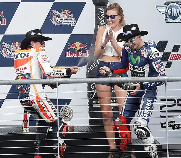 Tante tipiche bellezze americane hanno popolato i paddock e i box anche ad Austin, in occasione del Gran Premio delle Americhe.