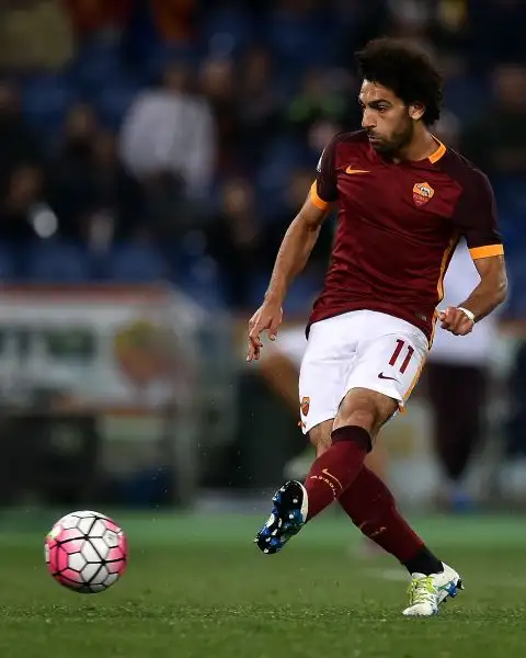 La Roma non riesce ad abbattere il muro del Bologna, pali compresi: all’Olimpico il posticipo della 32esima termina in pareggio, gol di Salah e Rossettini.