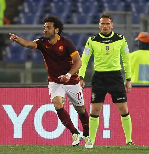 La Roma non riesce ad abbattere il muro del Bologna, pali compresi: all’Olimpico il posticipo della 32esima termina in pareggio, gol di Salah e Rossettini.