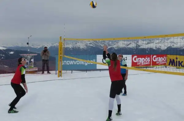 Le ragazze del team Nutrilite Greta Cicolari e Giulia Toti a Plan de Corones si sono laureate campionesse d'Europa del CEV Snow Volleyball European Tour.
