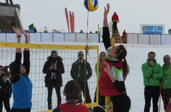 Le ragazze del team Nutrilite Greta Cicolari e Giulia Toti a Plan de Corones si sono laureate campionesse d'Europa del CEV Snow Volleyball European Tour.