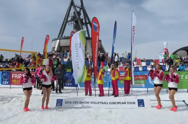 Le ragazze del team Nutrilite Greta Cicolari e Giulia Toti a Plan de Corones si sono laureate campionesse d'Europa del CEV Snow Volleyball European Tour.