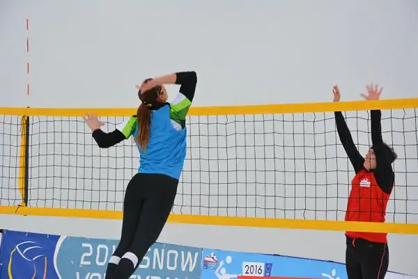 Le ragazze del team Nutrilite Greta Cicolari e Giulia Toti a Plan de Corones si sono laureate campionesse d'Europa del CEV Snow Volleyball European Tour.