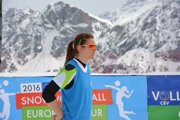 Le ragazze del team Nutrilite Greta Cicolari e Giulia Toti a Plan de Corones si sono laureate campionesse d'Europa del CEV Snow Volleyball European Tour.